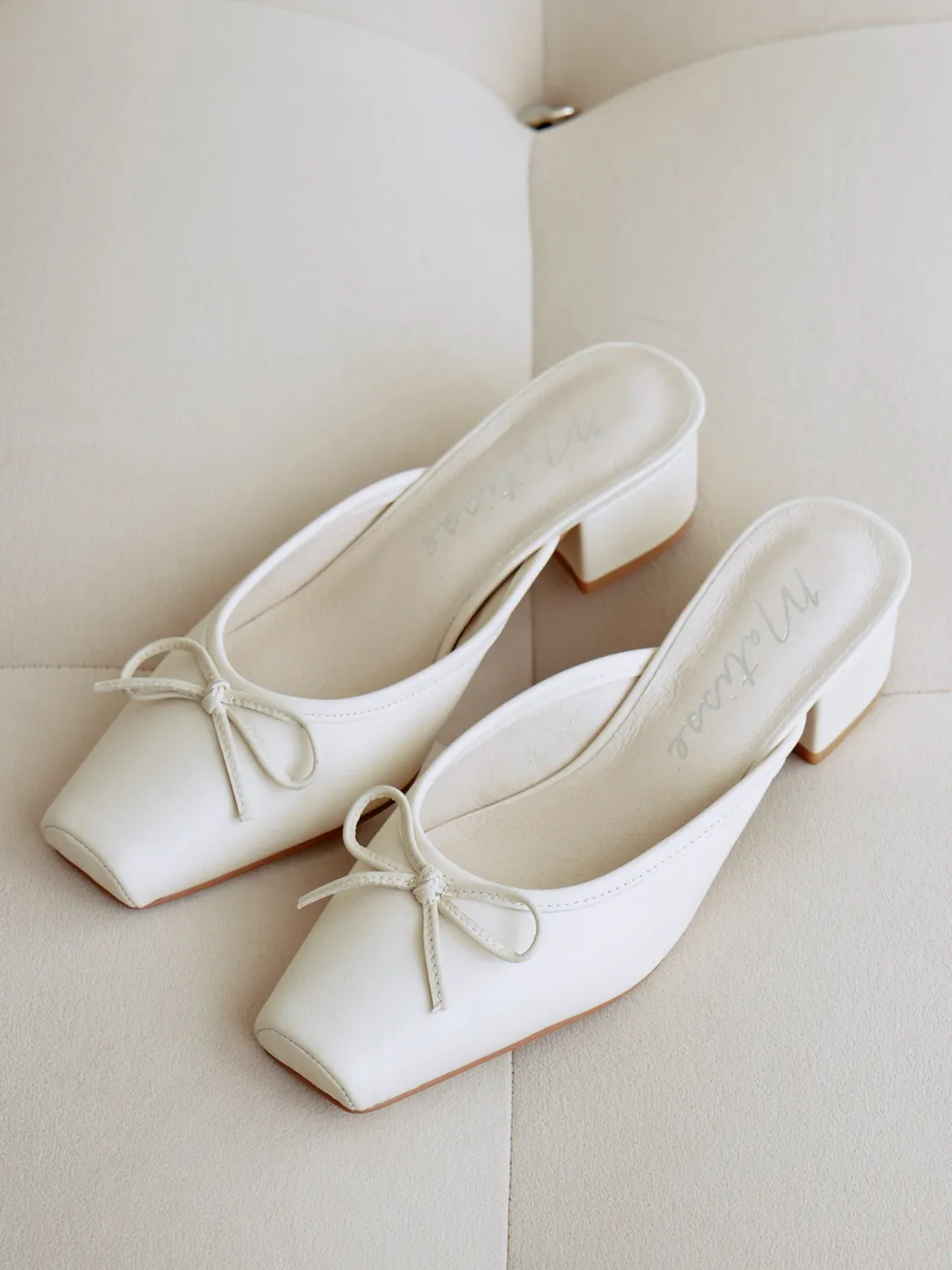 Basilio Ballet Mule - Ivory