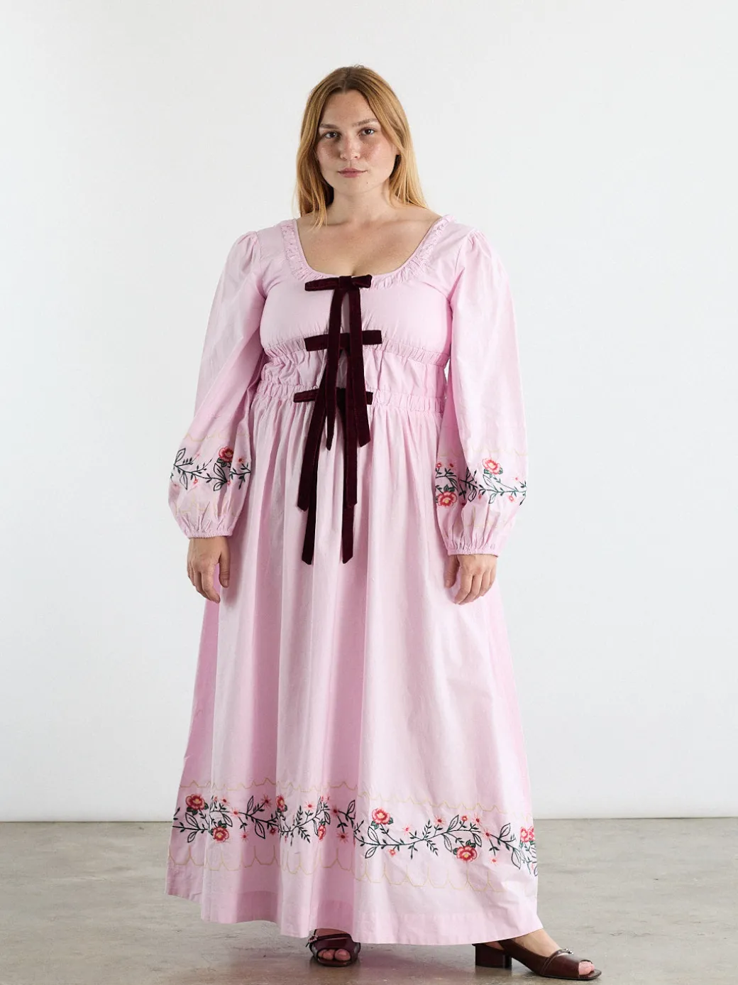 Dakota Dress - Pink Embroidery