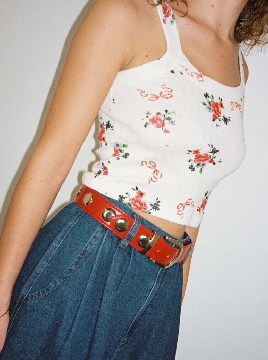 Emery Grommet Belt - Scarlet