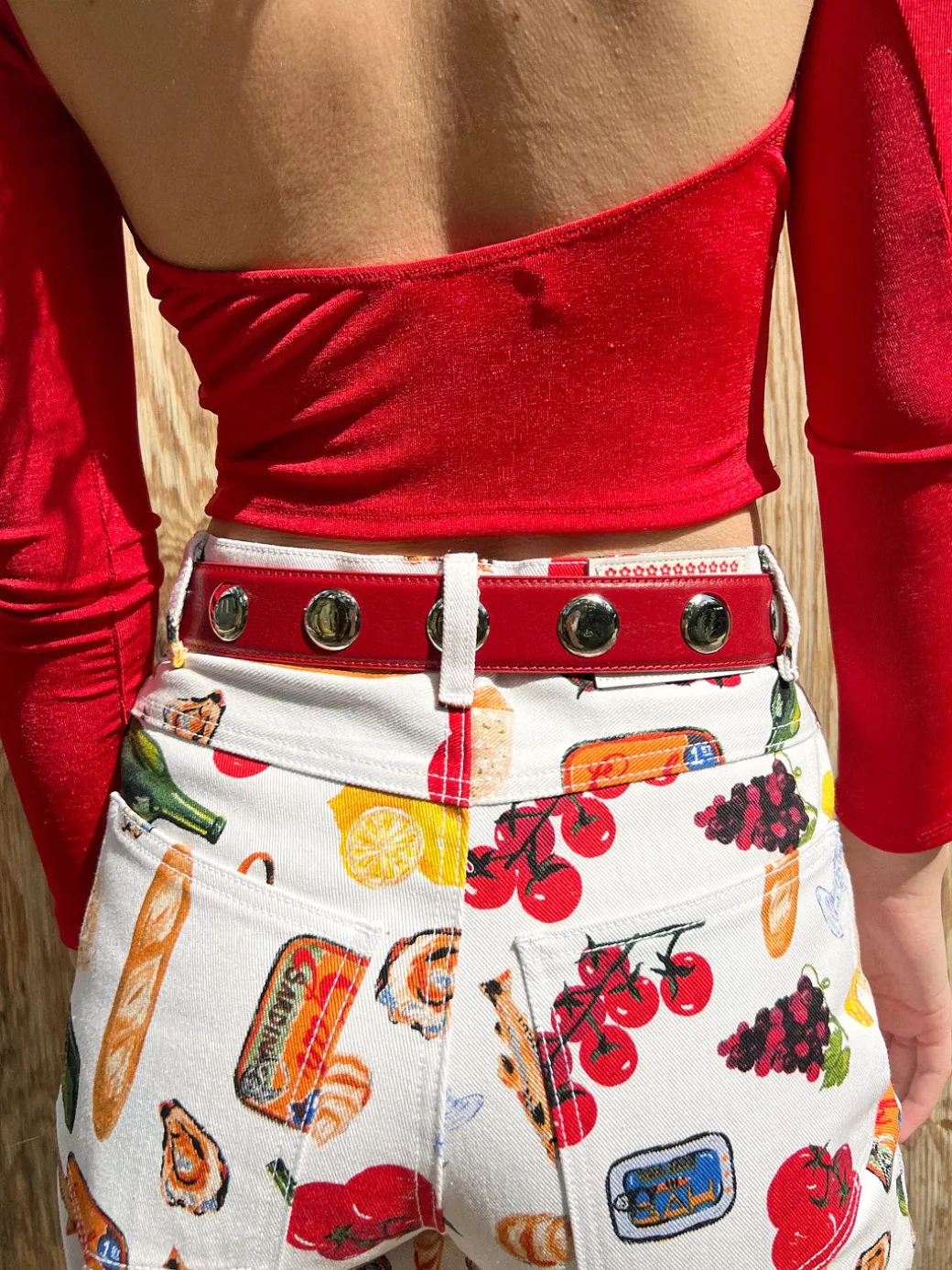 Emery Grommet Belt - Scarlet