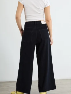 Faye Pant - Licorice