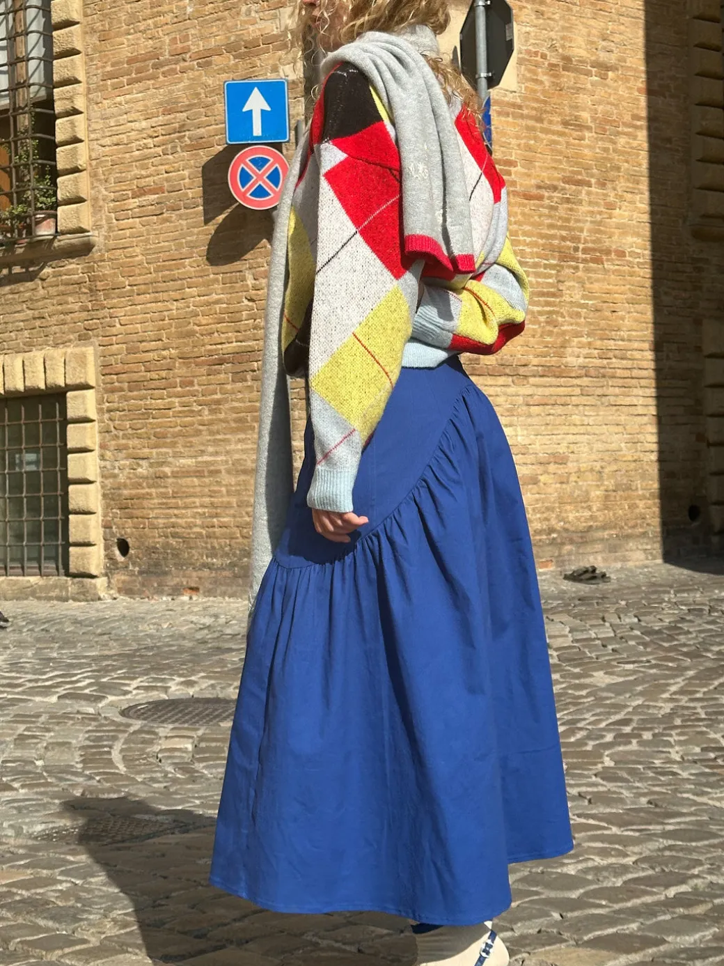 Lauda Cardi - Cirque Argyle