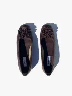 Marsha Rosette Slipper - Chocolate