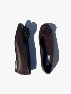 Marsha Rosette Slipper - Chocolate