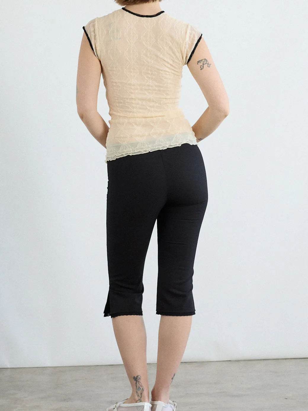 Mary Capri Pant - Black