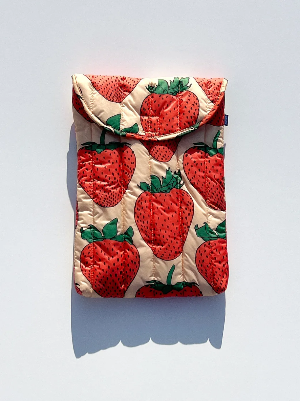 Puffy Laptop Sleeve - Strawberry